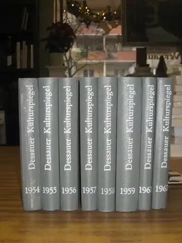 Dessau.  Rat der Stadt Dessau, Sachgebiet Kunst und kulturelle Massenarbeit. Alfred Hinsche, Johannes Wütschke, Elisabeth Koch (Red.): Dessauer Kulturspiegel. Konvolut der Bände 1954.. 