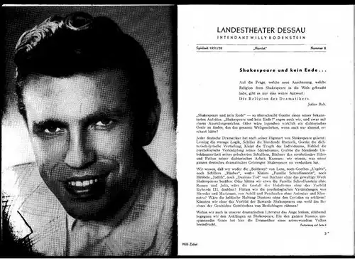 Landestheater Dessau. Spielzeit 1951 / 1952, Nummer 2.   Mit Besetzungsliste zu: Hamlet ( William Shakespeare ).   Inszenierung: Erich Werder.. 