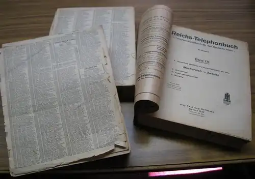Reichs   Telephonbuch. 1934, 39. Ausgabe. Bände I   III ( von IV ). Telephon   Adressbuch für das Deutsche Reich.. 