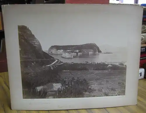 Gsell Fels ( Theodor, 1818 - 1898 ): Die Insel Nisida. Originale Fotografie. 