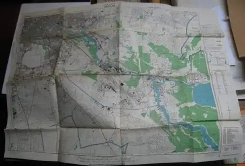 Berlin Town plan: Town plan of Berlin. Sheet 3 and 4 (of 5 ), South-West and South-East. Scale: 1 : 20.000. Key to numbered buildings on reverse. 