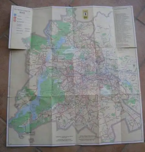 BVG Berliner Verkehrsbetriebe. - Gestaltung: Matysiak / Meslin: BVG Liniennetz 1965, Ausgabe Mai. U-Bahn, Autobus, Straßenbahn. 