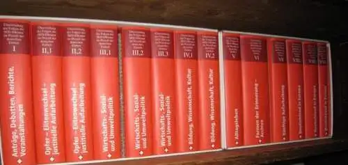 Deutscher Bundestag (Hrsg.): Materialien der Enquete Kommission. Komplett mit den Bänden I   VIII,3 in 14 Teilbänden UND Registerband   Überwindung der Folgen.. 