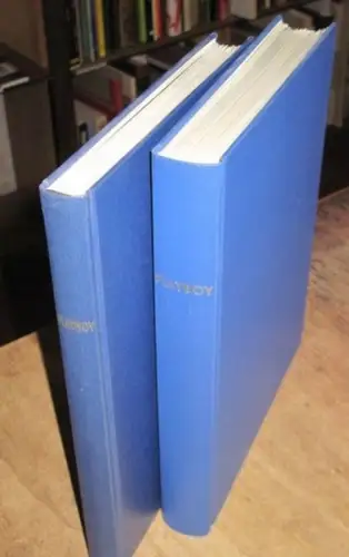 Playboy.- [Hugh M. Hefner u.a.]: Playboy.- ( 2 Sammelbände mit Playmate mit des Monats mit Steckbriefen sowie Playboy Party Witzen ). 