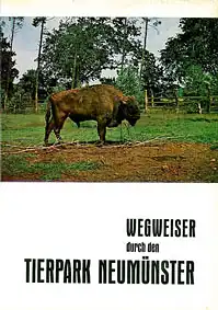 Wegweiser durch den Tierpark Neumünster  (Wisent). 