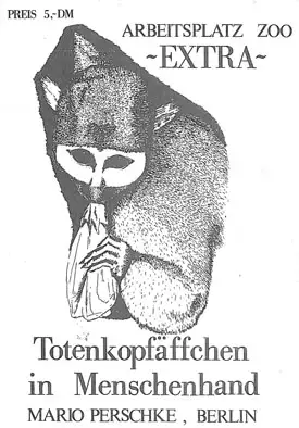 Arbeitsplatz Zoo Extra: Totenkopfäffchen in Menschenhand. 