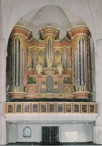 Arp-Schnitger-Orgel in der St. Jacobikirche in Hamburg. Konvolut von 4 Postkarten (plus 2 Doppelmotiven). 