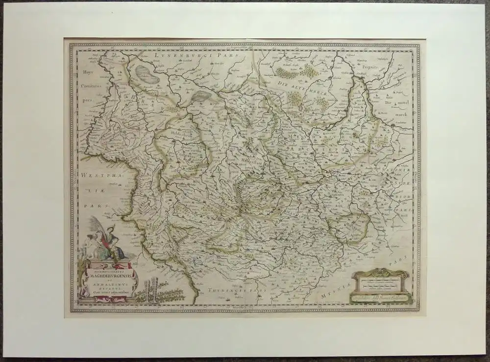 Archiepiscopatus Maghdeburgensis et Anhaltinus Ducatus cum terris adjacentibus. Grenzkolorierter Kupferstich mit teilkolor. bei W. Blaeu. Titelkartusche u. Meilenzeiger 0