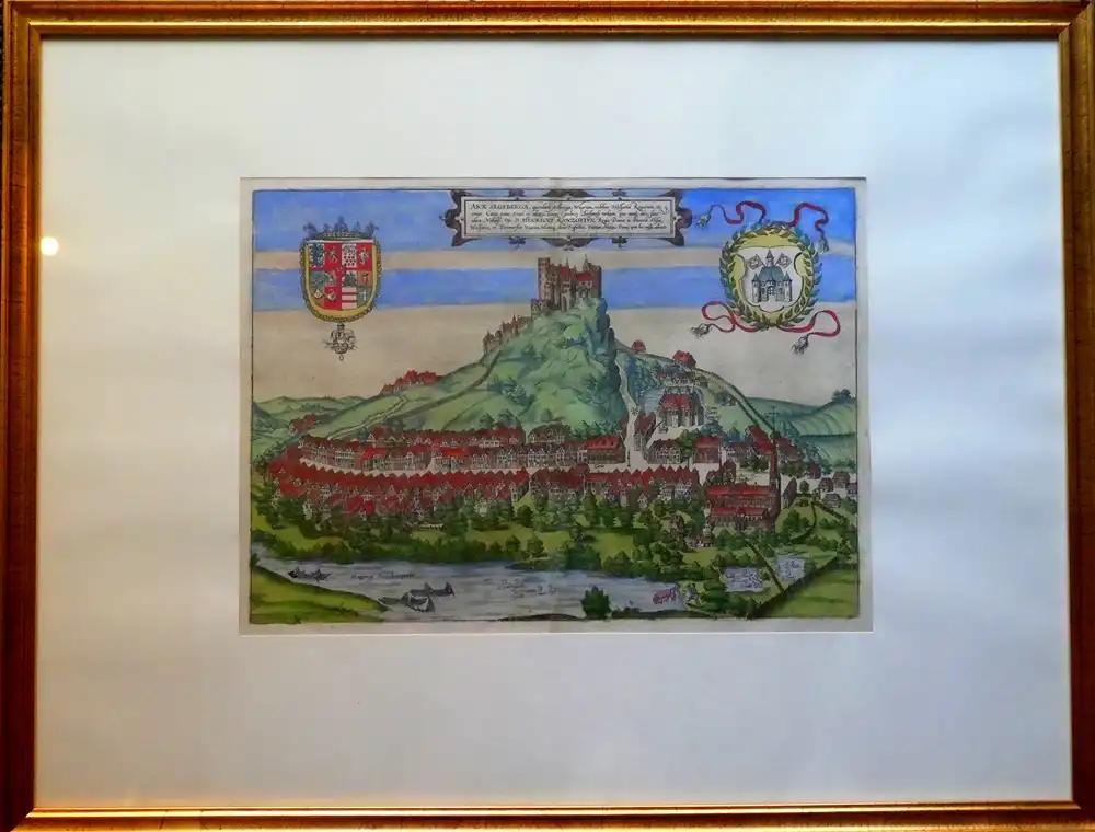 Arx Segeberga, quondam Aelberga, Wagriam, nobilem Holsatiae Regionem, exornat... Gesamtansicht mit 2 Wappen- und 1 Titelkartusche. Von Georg Braun u. Franz Hogenberg 0