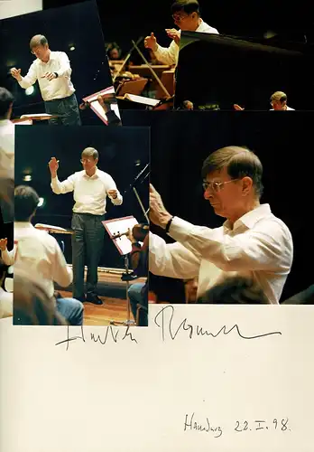 PORTRAIT Herbert Blomstedt. Farb-Fotografie. Hüftbild im Dreiviertelprofil, mit Autogramm, datiert 22. Januar 1998, Blomstedt, Herbert