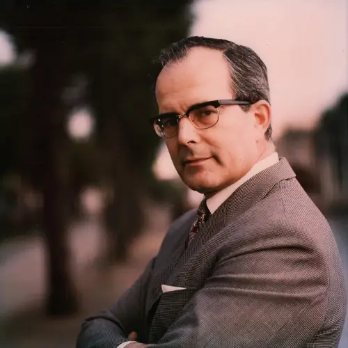 PORTRAIT Wolfgang Sawallisch. Farbfotografie. Brustbild im Dreiviertelprofil, Sawallisch, Wolfgang