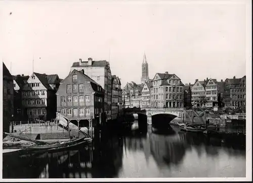 Hamburg: Dovenfleth, Winserbrücke und Meßberg v. 1875 (hs. Bezeichnung verso). Originalfoto. Späterer Handabzug von historischer Platte. 