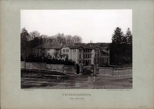 Strumper, Johann Heinrich (1843-1913), Fotograf: Friedrichsruh. Das Schloss. Lichtdruck. Auf hellgrauen Trägerkarton aufgewalzt. 