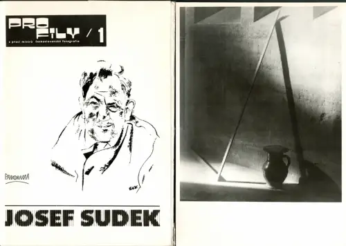 Profily z praci mistru ceskoslovenské fotografie,1. [Profiles of the works of masters of Czechoslovak photography, 1]. [Mappe mit Beiheft, Text (in 5 Sprachen) von Petr Tausk], Sudek, Josef (1896-1976), Fotograf