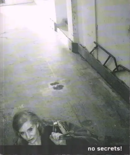 Bilder der Überwachung [No secrets!]. Reiz und Gefahr digitaler Selbstüberwachung. Hrsg.von Rudolf Scheutle (Münchner Stadtmusuem) und Dr. Sabine Adler (ERES-Stiftung). 