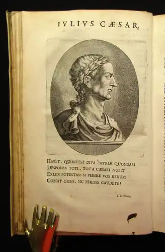 Suetonius C. Suetonius Tranquillus, Et in eum Commentarius Exhibente Joanne 1662