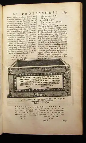 Ausone Opera. jacobus Tollius, M.D. recensuit, ...notis var. et suis 1671 js