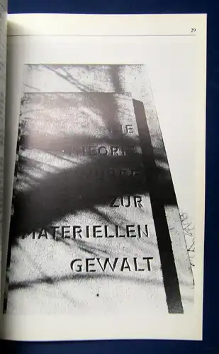Ausstellung Gerhard Trost Zeit-u. Wegemarken zur Gebrauchsgrafik 1958-1988  js