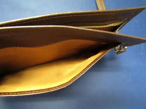 Hochwertige Herrenhandtasche Leder um 1970 gebraucht Accessiores sf