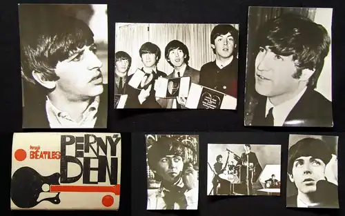 Hraji Beatles Perny Den Fotoserie von 1965 Prag 12 Fotos Beatles im Variety Club