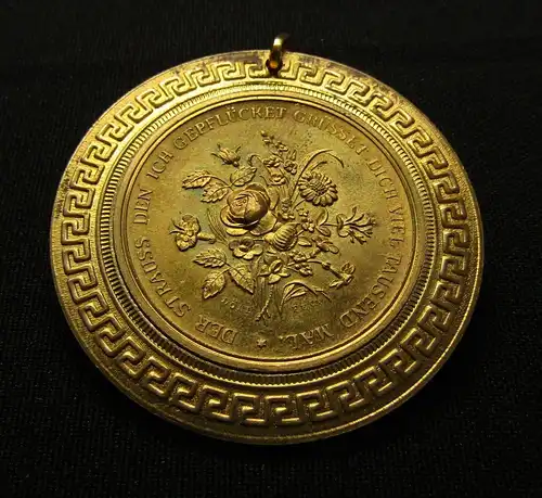 Medaille Charis, Göttin der Anmut vergoldet ca.52mm ca.34 g vz Nachprägung