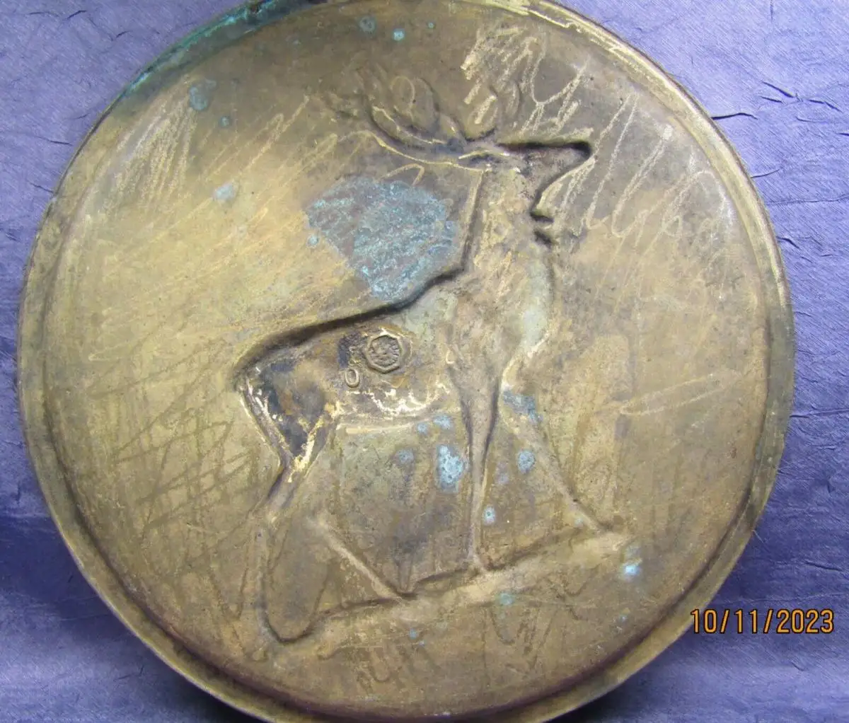 Oehme Erich Bronze Relief Teller mit Hirsch Lauchhammer Kunstgießerei 41,5 cm 9