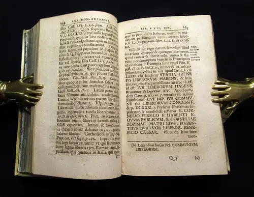 Heineccius 1719 Antiquitatum Romanarum Jurisprudentiam illustrantium Syntagma.