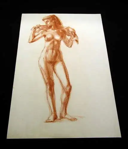 Unbekannt. Künstler Rötelzeichnung auf Papier Weiblicher Akt 42x29 cm