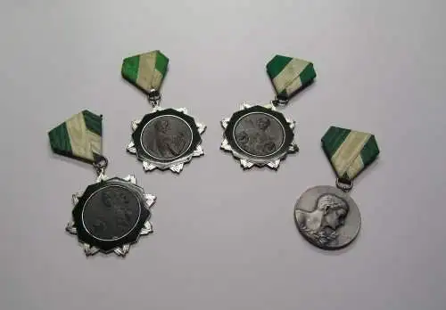 4 Medaillen/ Abzeichen im Ringen 1x Chemnitz 3x Thalheim 1935-1937 Metall-Zink