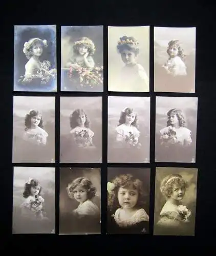 22 Ansichtskarten Kinder und Frauen mit Blumenschmuck um 1900