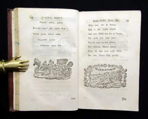 Uebersetzung des Oden des Horaz 5 Teile in 1 Buch 1756 zahlreiche Kupfervignett.
