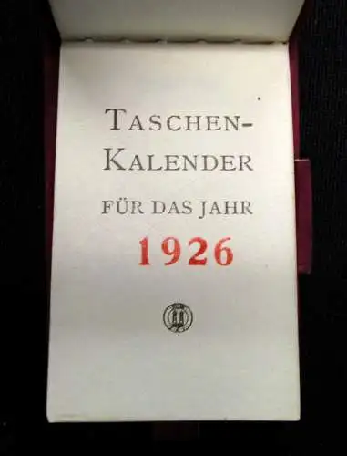 Taschen Kalender für das Jahr 1926 *Minibuch* 5,8 cm x 3,8 cm Wildledereinband