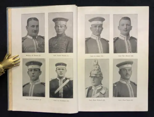 Hinüber Ehrentafel u Stammliste des Königl.-Sächs. Garde-Reiter-Regiments 1926