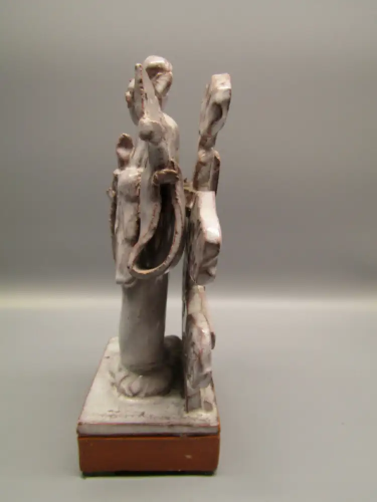 Naumann, Herbert Japanische Geisha. Keramik-Skulptur roter Scherben weiße Glasur 6