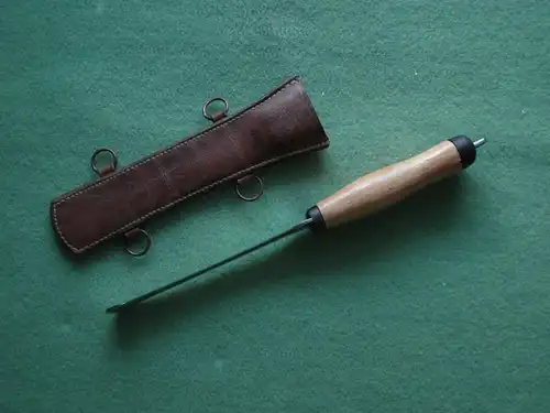 Fallschirmjäger-Kappmesser Original DDR