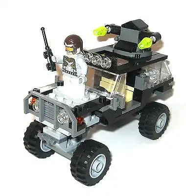 LEGO Marvel 76030 Duell mit den Hydra-Truppe (nur Avengers Jeep)+ Anleitung *K46