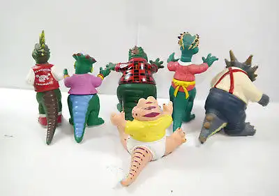 DIE DINOS Dinosaurs 6er Figur Set Baby Sinclair Robbie Richfield Charlene (K72)