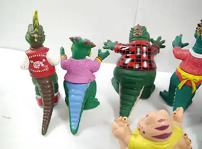 DIE DINOS Dinosaurs 6er Figur Set Baby Sinclair Robbie Richfield Charlene (K72)