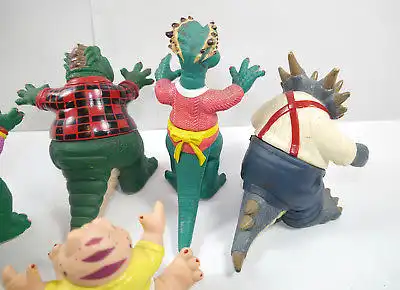 DIE DINOS Dinosaurs 6er Figur Set Baby Sinclair Robbie Richfield Charlene (K72)
