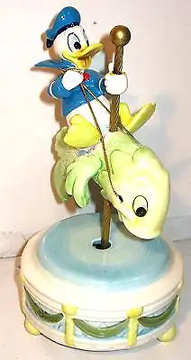 Disney Music Box SCHMID Porzellan - Donald reitet Fisch Spieluhr Figur (K30)