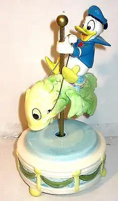 Disney Music Box SCHMID Porzellan - Donald reitet Fisch Spieluhr Figur (K30)