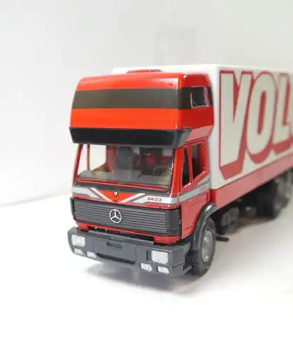 NZG 336 Mercedes-Benz 2433 L/6x2 Volumen LKW Modellauto 1:43 mit OVP (F21)