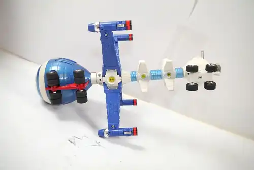 CAPTAIN FUTURE 305 077 254 Pb-78 Future Comet Raumschiff ship POPY Popinica *L