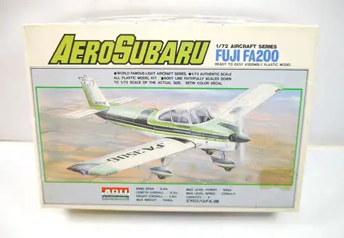 ARII A701-300 Aero Subaru Fuji FA200 Flugzeug Plastik Modellbausatz 1:72 (K51)
