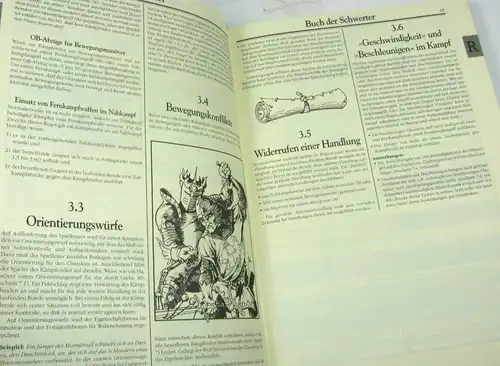 ROLE MASTER Buch der Schwerter 4.Auflage ROLLENSPIEL Tabletop QUEEN GAMES (B1)
