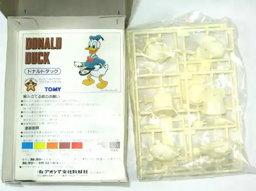 TOMY FANCY KITS Donald Duck Plastik Modellbausatz model kit DISNEY ca.5cm (K44)
