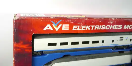 AVE Spanischer High-Speed Mehano Train Komplettset H0 Triebwagen Neu (F18) Z:1