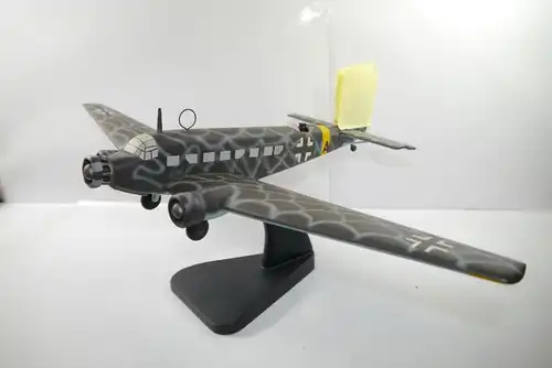 Flugzeug Standmodell JU-52 Balsaholz balsa wood Spannweite  ca.61cm  KA1