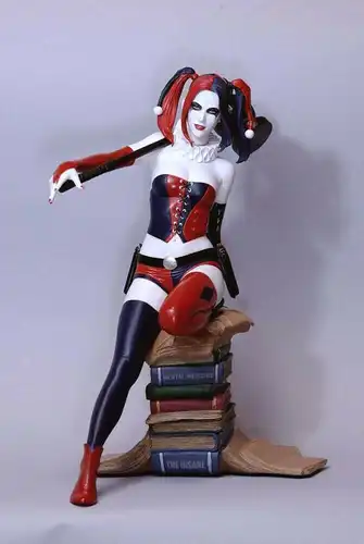 DC COMICS Fantasy Figure Harley Quinn ( Luis Rojo ) Statue 1/6 YAMATO Neu KB10*