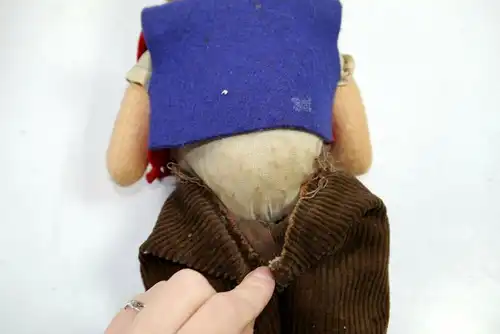 MECKI Puppe doll mit Pfeife & Stoffkleidung DDR ( 60er Jahre ) ca.29cm (K91)